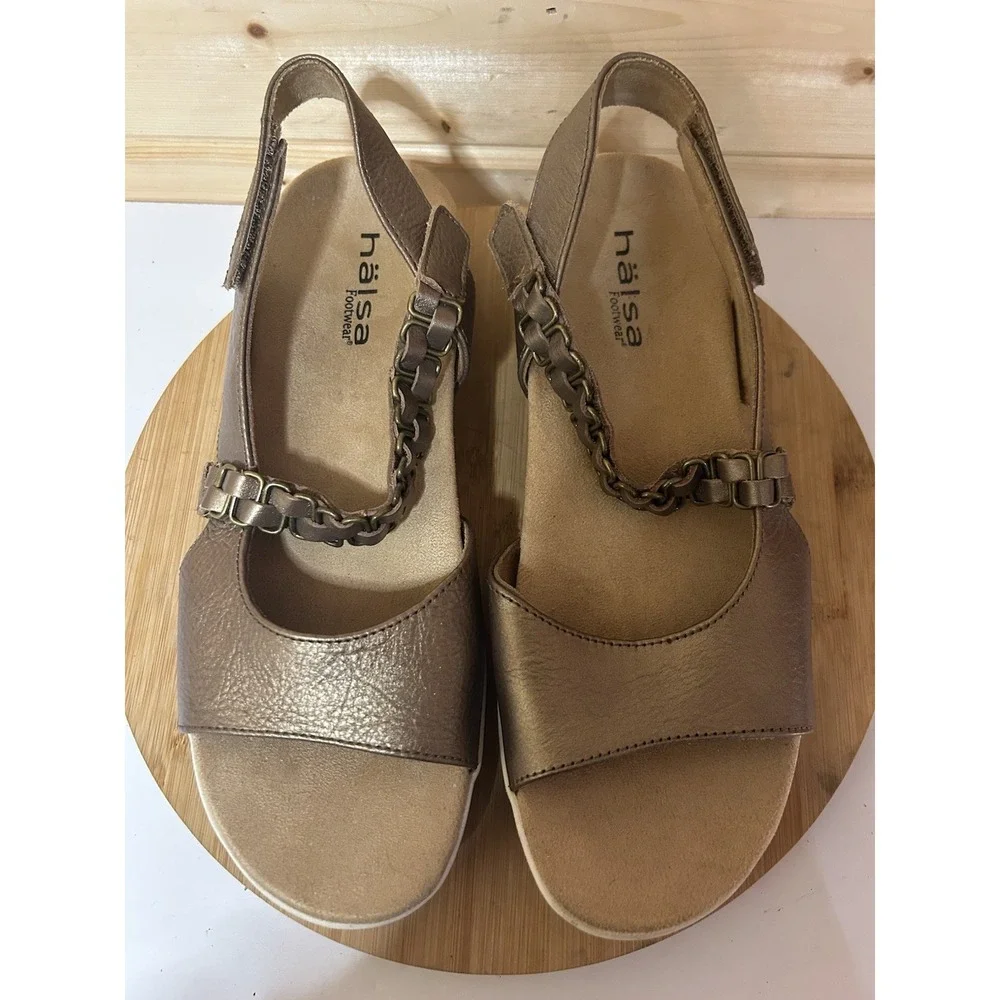 Halsa Sandals Womans‎ Bronze Sz 9.5M Ankle Strap Destiny Shoes Flats EUC